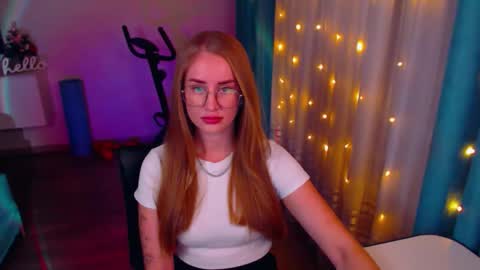 Anna online show from December 1, 2024, 6:41 pm