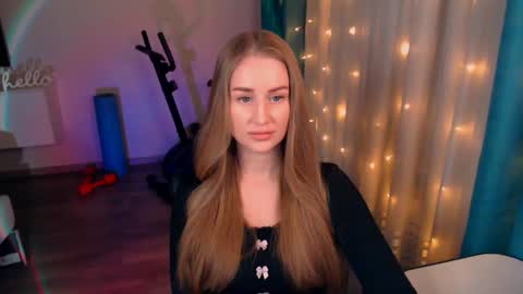 Anna online show from February 8, 2025, 6:22 pm