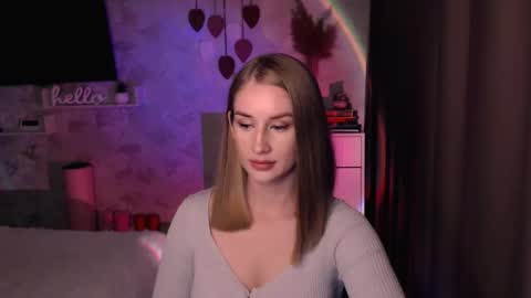 Anna online show from October 12, 2025, 7:13 pm