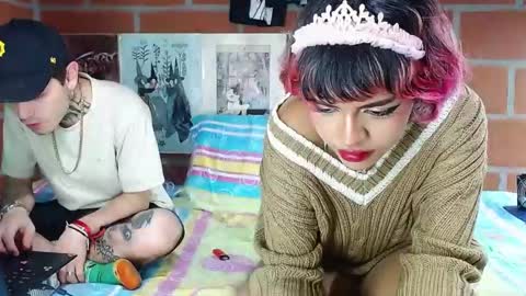 Snapshot of abigailandnoah chatting on December 11, 2024, 3:13 am Abigail and Noah online show from December 11, 2024, 3:13 am