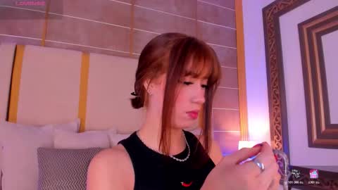 Snapshot of abigailcarter chatting on November 20, 2025, 11:37 pm online show from November 20, 2025, 11:37 pm