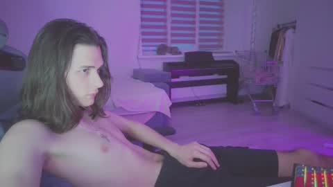 Snapshot of abobus123 chatting on March 1, 2025, 2:44 pm hi cum in pvt noi extra tip online show from March 1, 2025, 2:44 pm
