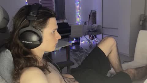 hi  cum in pvt noi extra tip online show from February 6, 2026, 6:22 pm