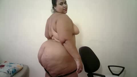 Snapshot of abril__ass chatting on February 12, 2026, 2:23 pm abril__ass online show from February 12, 2026, 2:23 pm
