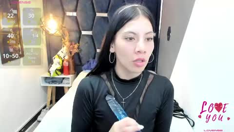 Abril Fox online show from May 12, 2026, 8:28 pm
