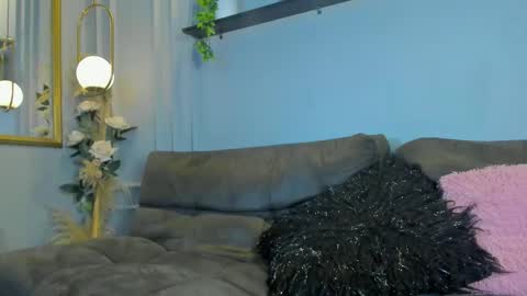 Snapshot of abril_jones10 chatting on October 15, 2025, 5:07 am Abril jones online show from October 15, 2025, 5:07 am