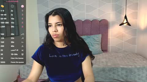 ABRIL MATTHEWS online show from December 23, 2024, 3:12 pm
