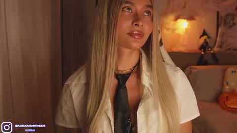 My name is Alexa. Please say hello I like to chat with you. If you have requests please use tip online show from October 7, 2025, 1:47 am