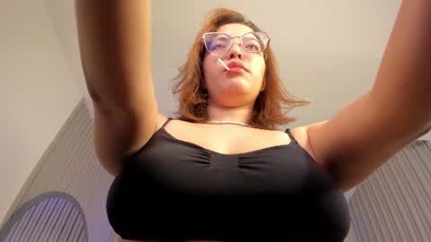 abril online show from July 1, 2026, 11:59 pm