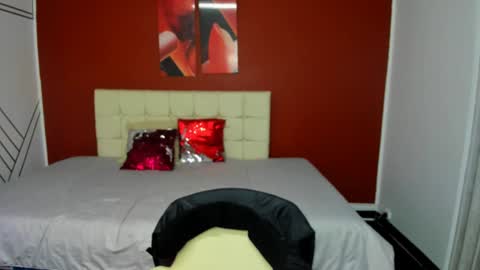 ABRIL online show from December 26, 2024, 8:00 pm