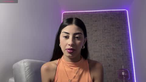abrilsantosxo online show from January 13, 2026, 2:22 pm