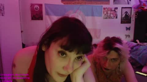 absintiliak online show from May 21, 2026, 7:21 pm