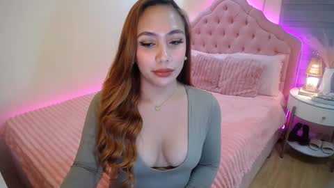 Snapshot of absolutely_gurjuice69 chatting on February 9, 2026, 6:12 pm Hope online show from February 9, 2026, 6:12 pm