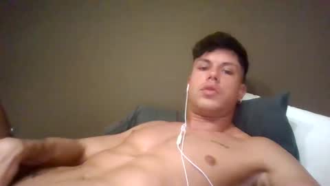 Snapshot of absolutwinner chatting on February 5, 2026, 10:25 pm absolutwinner online show from February 5, 2026, 10:25 pm