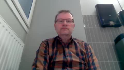 Snapshot of accel4 chatting on February 10, 2026, 6:17 am accel4 online show from February 10, 2026, 6:17 am