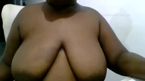 Snapshot of achamontana chatting on September 17, 2025, 12:34 am achamontana online show from September 17, 2025, 12:34 am