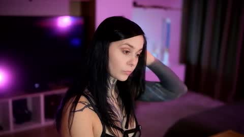 acid_pie online show from October 20, 2025, 6:52 pm