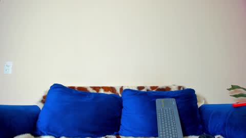 R. online show from March 11, 2025, 2:07 pm