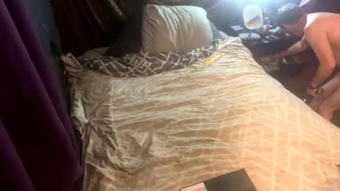 Snapshot of acouplesinners chatting on December 18, 2025, 7:09 pm acouplesinners online show from December 18, 2025, 7:09 pm