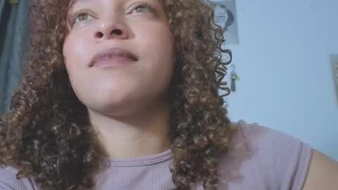 Snapshot of ada_gales_ chatting on February 8, 2026, 3:54 am Isa online show from February 8, 2026, 3:54 am