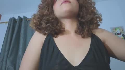 Snapshot of ada_gales_ chatting on February 13, 2026, 5:14 am Isa online show from February 13, 2026, 5:14 am