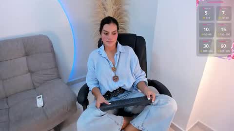 Snapshot of ada_monroe10 chatting on September 24, 2025, 1:25 pm online show from September 24, 2025, 1:25 pm