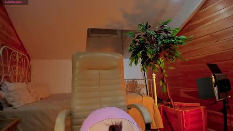 Snapshot of adalyn_glow chatting on April 11, 2026, 11:03 am Adalyn online show from April 11, 2026, 11:03 am