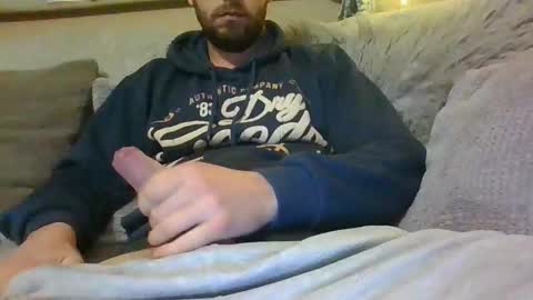 adam0910 online show from January 15, 2025, 12:19 am