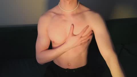 Snapshot of adam21boy chatting on June 3, 2026, 2:33 pm Adam online show from June 3, 2026, 2:33 pm