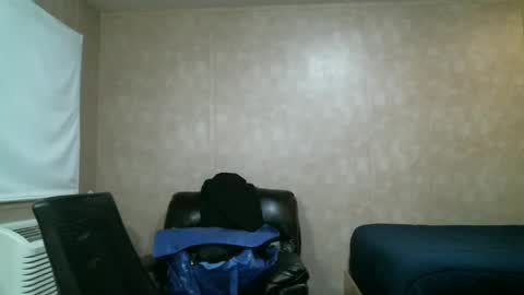 Snapshot of adam91720 chatting on December 23, 2024, 12:52 pm adam91720 online show from December 23, 2024, 12:52 pm