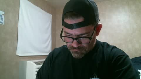 Snapshot of adam91720 chatting on December 31, 2024, 2:14 pm adam91720 online show from December 31, 2024, 2:14 pm