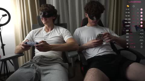 Snapshot of adam_21cm chatting on January 31, 2026, 9:35 pm Adam online show from January 31, 2026, 9:35 pm