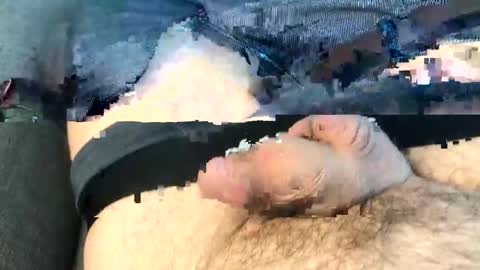 Snapshot of adam_bi_de chatting on October 16, 2025, 11:00 am Adam online show from October 16, 2025, 11:00 am