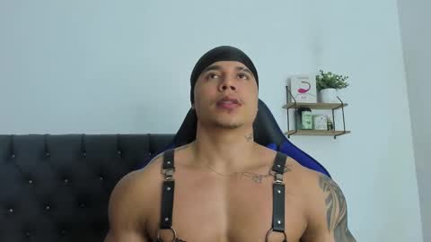 Snapshot of adam_boss chatting on February 18, 2026, 7:59 am adam boss online show from February 18, 2026, 7:59 am