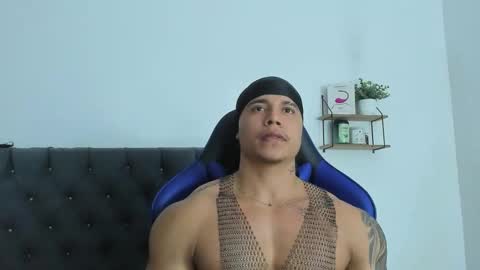 Snapshot of adam_boss chatting on March 5, 2026, 5:58 am adam boss online show from March 5, 2026, 5:58 am