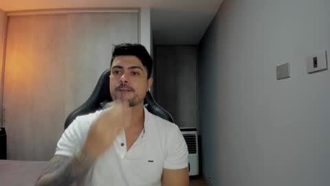 Snapshot of adam_clarke chatting on December 12, 2024, 4:48 am adam clarke online show from December 12, 2024, 4:48 am