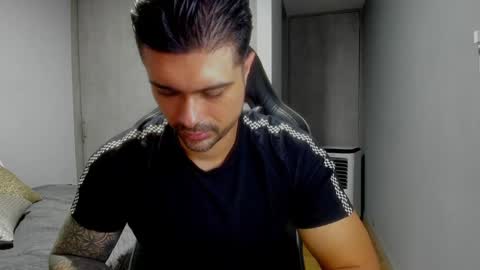 Snapshot of adam_clarke chatting on January 14, 2025, 1:58 am adam clarke online show from January 14, 2025, 1:58 am