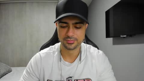 Snapshot of adam_clarke chatting on March 4, 2025, 4:17 am adam clarke online show from March 4, 2025, 4:17 am
