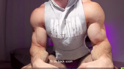 Snapshot of adam_muscle_ chatting on November 23, 2025, 7:46 pm Adam online show from November 23, 2025, 7:46 pm