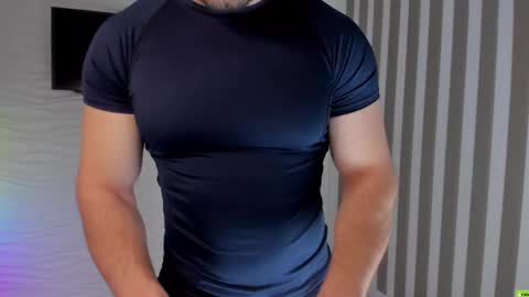 Snapshot of adam_muscle_ chatting on January 13, 2026, 2:44 pm Adam online show from January 13, 2026, 2:44 pm