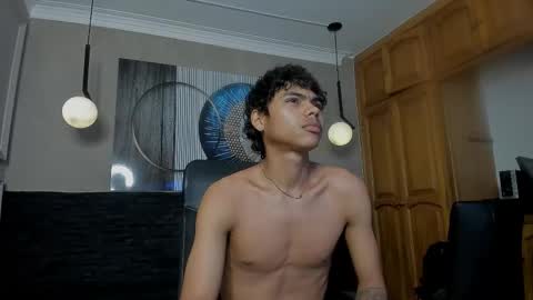 adam_piarse online show from February 9, 2025, 8:13 pm