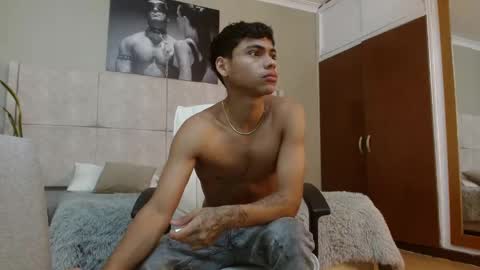 adam_piarse online show from September 29, 2025, 2:00 pm