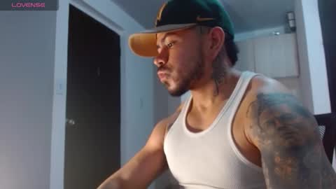 Snapshot of adam_shilder7 chatting on February 6, 2026, 8:01 pm adam shilder7 online show from February 6, 2026, 8:01 pm