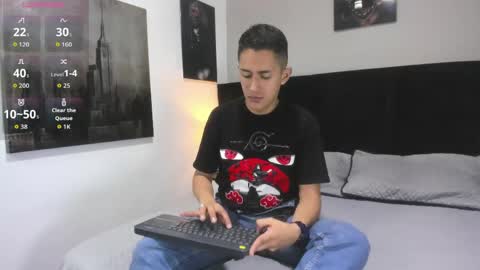 adam_walker_1 online show from May 6, 2026, 2:55 pm