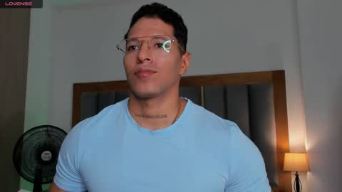 adambrocs1 online show from March 7, 2025, 1:18 pm