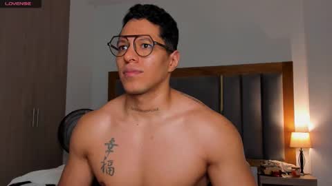 adambrocs1 online show from March 11, 2025, 8:41 am