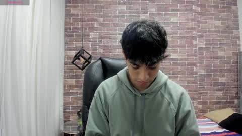 Snapshot of adamcoox chatting on December 13, 2024, 4:43 am Adam online show from December 13, 2024, 4:43 am