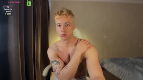 Hi Im Adam Glad to see u here 3 And its my first day online show from March 30, 2026, 12:28 pm