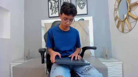 Snapshot of adams_bobby chatting on January 8, 2026, 11:12 am Adams Bobby online show from January 8, 2026, 11:12 am