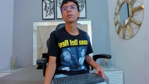 Snapshot of adams_bobby chatting on January 9, 2026, 11:24 am Adams Bobby online show from January 9, 2026, 11:24 am